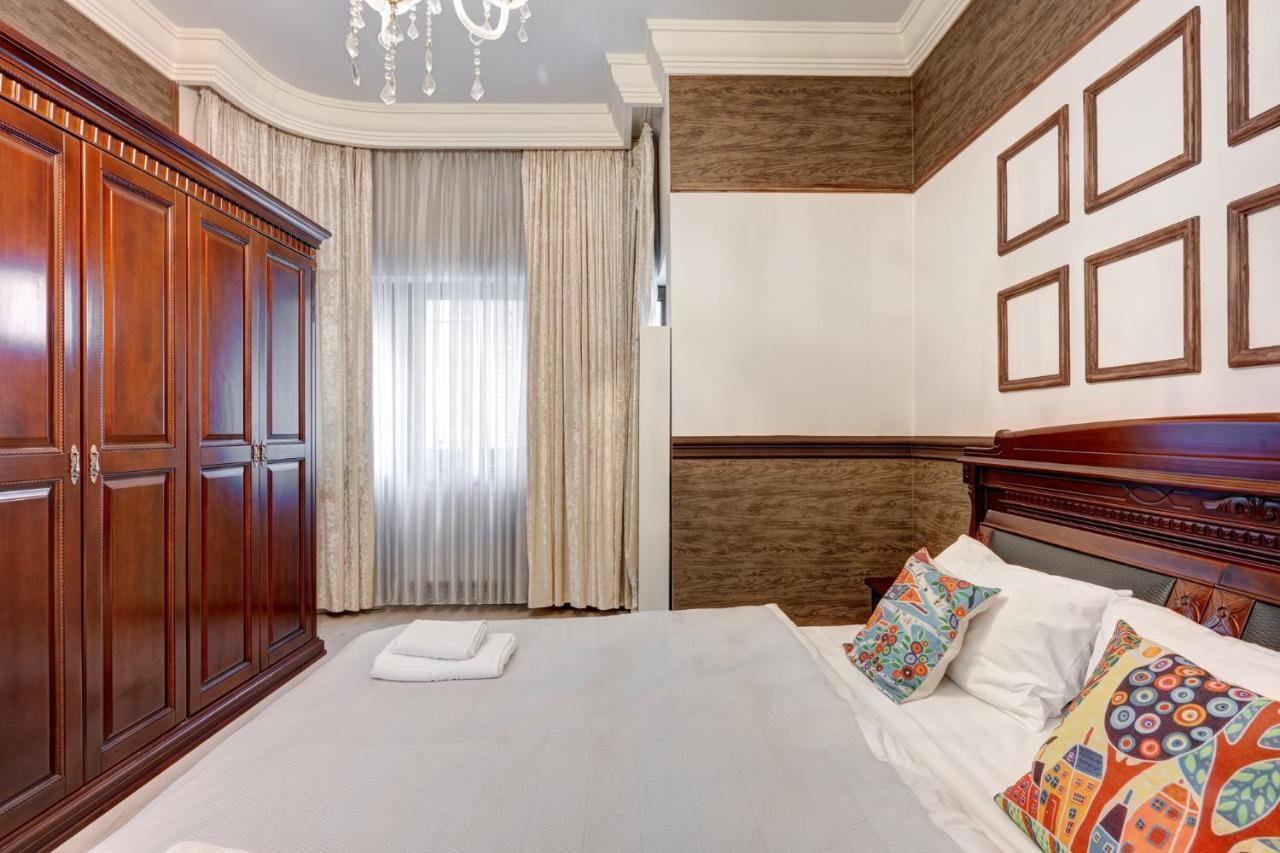 Appartamento Beautiful 2Bedflatcismigiu Bucarest Esterno foto
