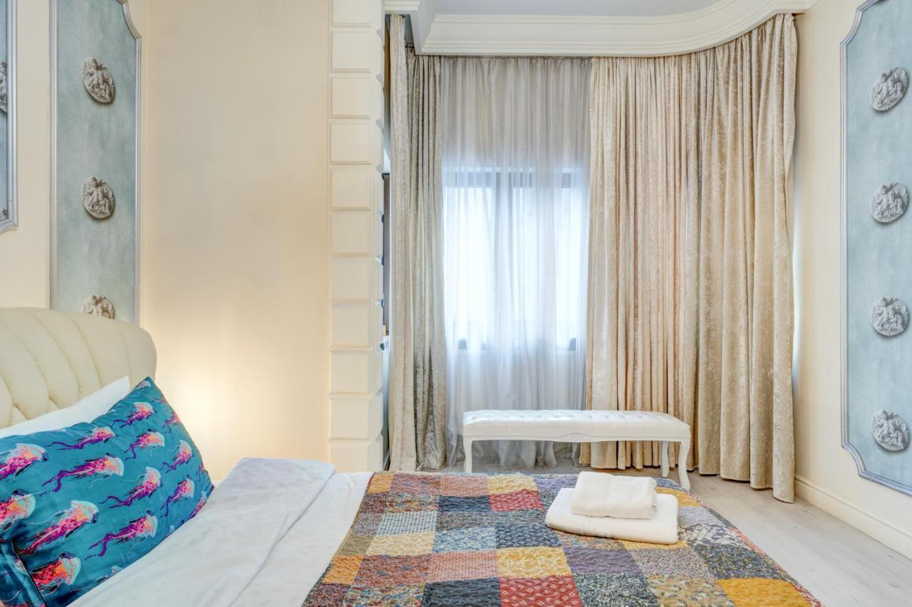 Appartamento Beautiful 2Bedflatcismigiu Bucarest Esterno foto
